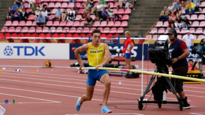 Armand Duplantis har vunnit OS-guld.